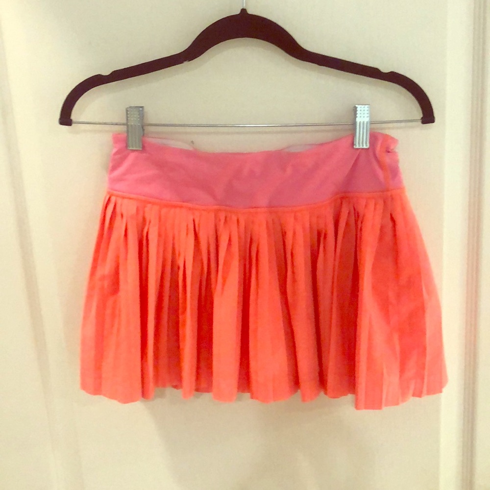 Adorable! Lululemon tennis skirt!